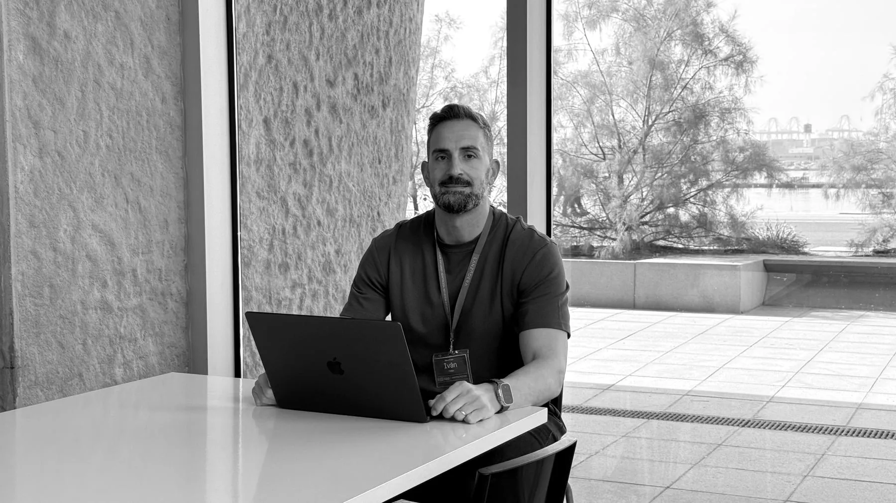 Iván Felipe Peris trabajando en Lanzadera, la aceleradora de Marina de Empresas en València